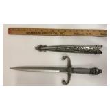 Fantasy dagger w/ sheath