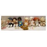 Cabbage patch dolls, cooking with the elf, Dakin