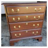 Hardin bachelor chest 26x16x31