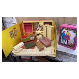 Barbie dream house & doll trunk - damage