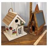 2 birdhouses
