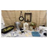 Nice country/home decor - in a clear tub