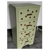 4 drawer ptd dresser 18"14"37"