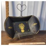 tin toleware bread bowl W/easel