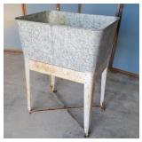 Galvanized wash tub/sink 24x17x32