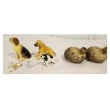 Birds and dogs in White cracked boowl