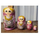 Stacking wooden dolls - set of 5 pink