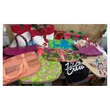 Clear tub of totes - like new