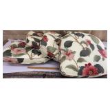 5 patio chair cushions - like new