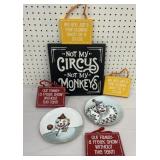 Funny "Not my circus" signs & 2 clowns plates