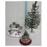 Christmas lot, Christmas camper scene & Christmas