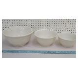 Beautiful Stonewall kitchen nesting bowls