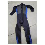 Size M Wet suit - we got it dusty :)