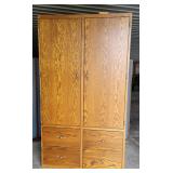 NICE 1979 Custom oak cupboard 49"26"87"  2door-4dr