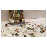 Box of mixed jewelry, earrings, pins, necklaces,