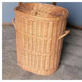 Wicker hamper