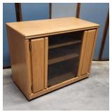 Oak rolling 4 door cabinet 39"20"31"