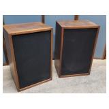 Pair speakers