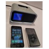 I phone 4s and ipod, I home alarm clock