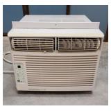 Frigidaire AC. 20x21x16 10k BTU