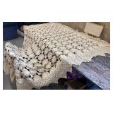 BEAUTIFUL crocheted bedspread & sham & lace trim