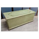 Green blanket chest 47"19"19"
