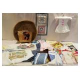 Lot of aprons, pot holders, baskets, linen,