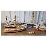 Box - wooden sailboats incl Watkins Glen