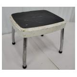 Retro step stool  13"11"11"