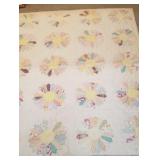 Dresden plate - Hand tied quilt , 81x66