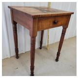 Early tiger maple stand 21"18"28"