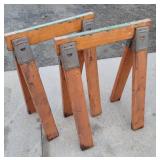 Pair saw horses