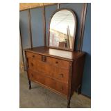 2 over 4 dresser with mirror needs work 42"21"36"