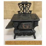 Mini cast iron Crescent cook stove