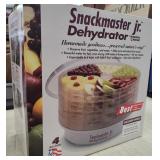 Snack Master Jr food dehydrator