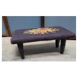Needlepoint stool 16"9"7"