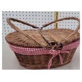 Oval picnic basket W/red check liner - needs
