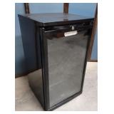 Frigidaire wine fridge 20x19"34"
