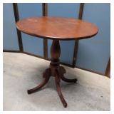 round Parlor table 27"29"t