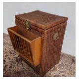 Wicker hamper 18"15"25"
