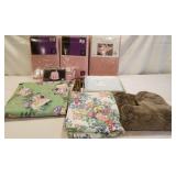 New tablecloths size 60x84, 60x104, a round table