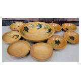 9 wooden bowls