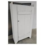 Painted 1 door pantry cupboard 35"14"62"