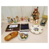 Box of misc. Collectibles, bobblehead, beautiful