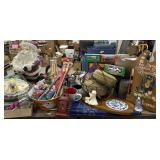 Top of cart 46 - Christmas, pie plates, Nativity