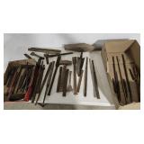 Hangers, chiseles, punches