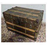 Flat top trunk 34"21"24"