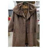 Beautiful fur?  like jacket, size med.?