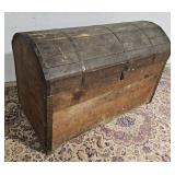 Wooden dome trunk 25"48"32"