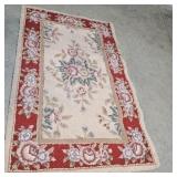 Hook rug 33"51"